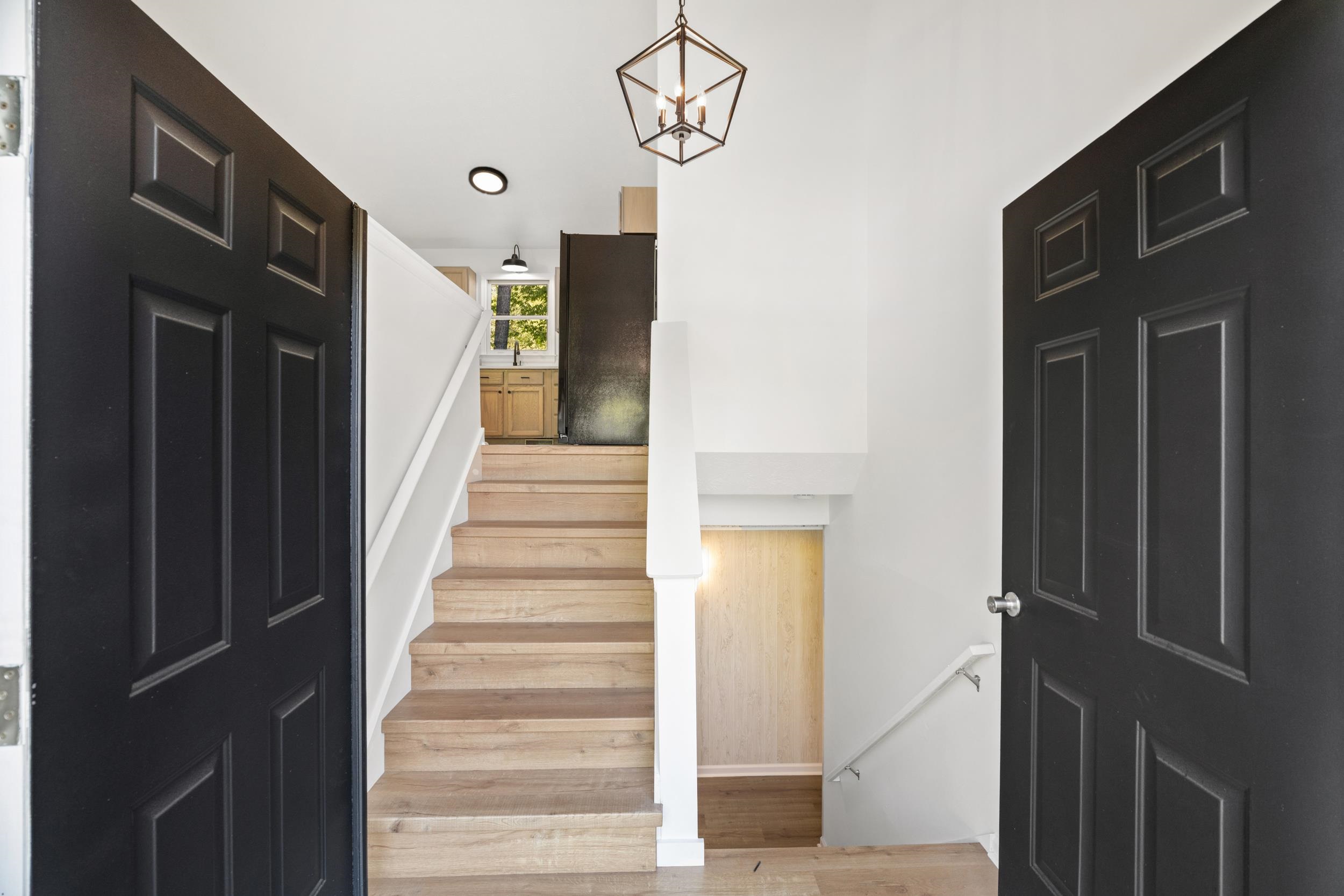 3 SULLIVAN ST, STAUNTON, Virginia 24401, 3 Bedrooms Bedrooms, ,2 BathroomsBathrooms,Residential,3 SULLIVAN ST,676198 MLS # 676198