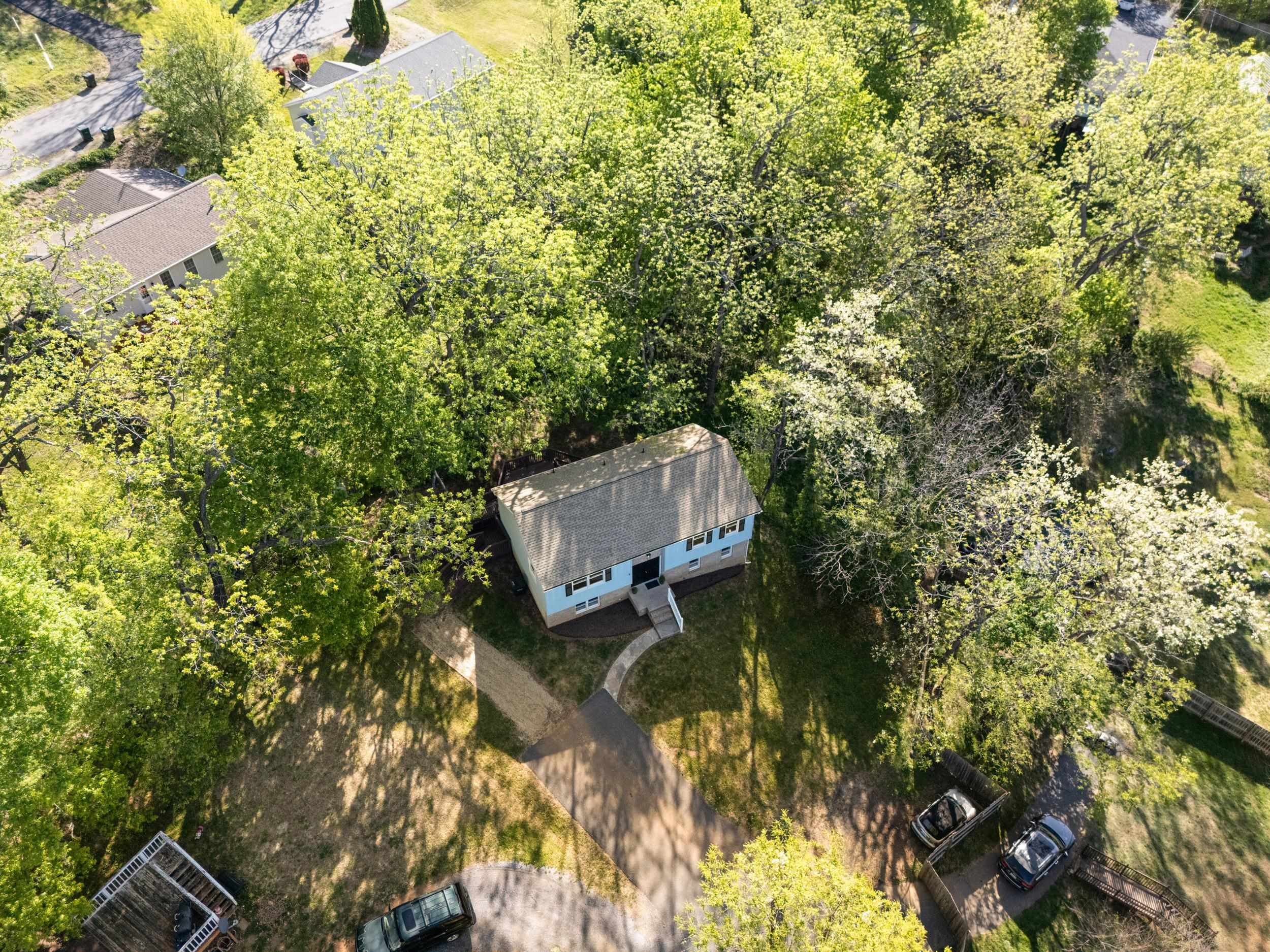 3 SULLIVAN ST, STAUNTON, Virginia 24401, 3 Bedrooms Bedrooms, ,2 BathroomsBathrooms,Residential,3 SULLIVAN ST,676198 MLS # 676198