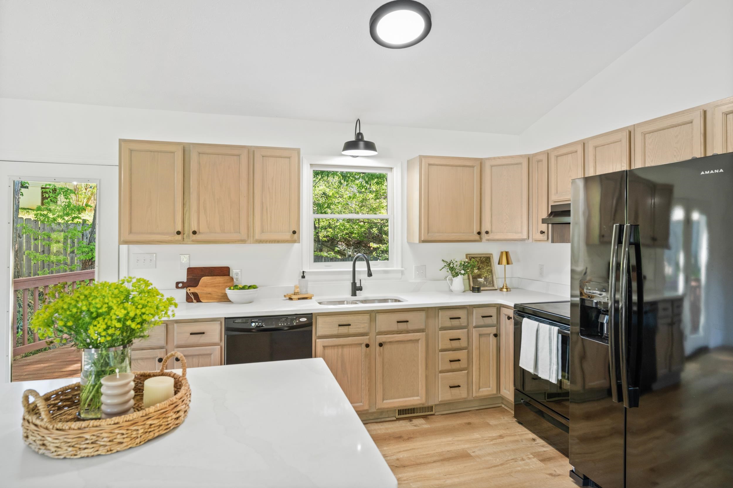 3 SULLIVAN ST, STAUNTON, Virginia 24401, 3 Bedrooms Bedrooms, ,2 BathroomsBathrooms,Residential,3 SULLIVAN ST,676198 MLS # 676198