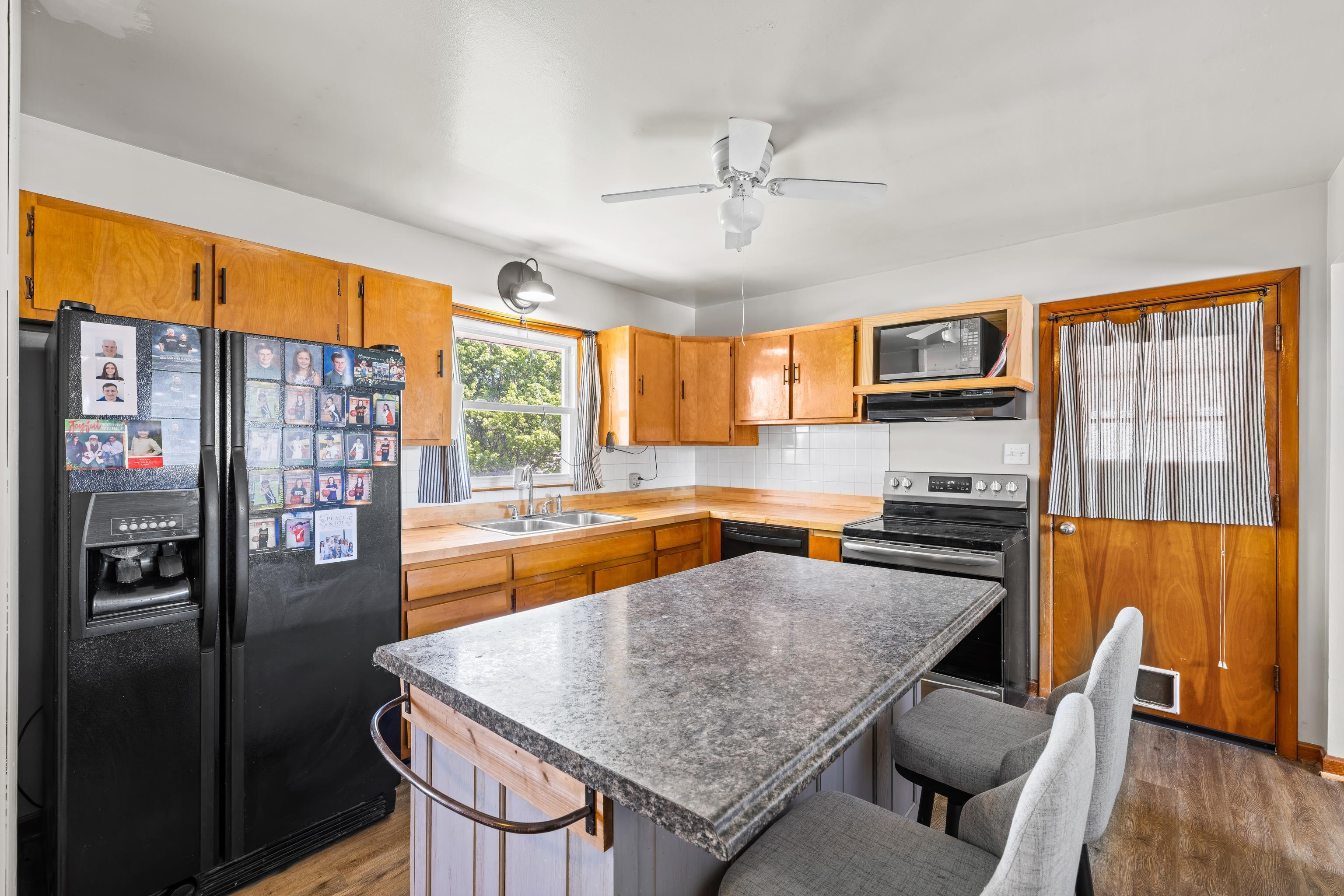 317 RIDGE RD, STAUNTON, Virginia 24401, 2 Bedrooms Bedrooms, ,1 BathroomBathrooms,Residential,317 RIDGE RD,676199 MLS # 676199