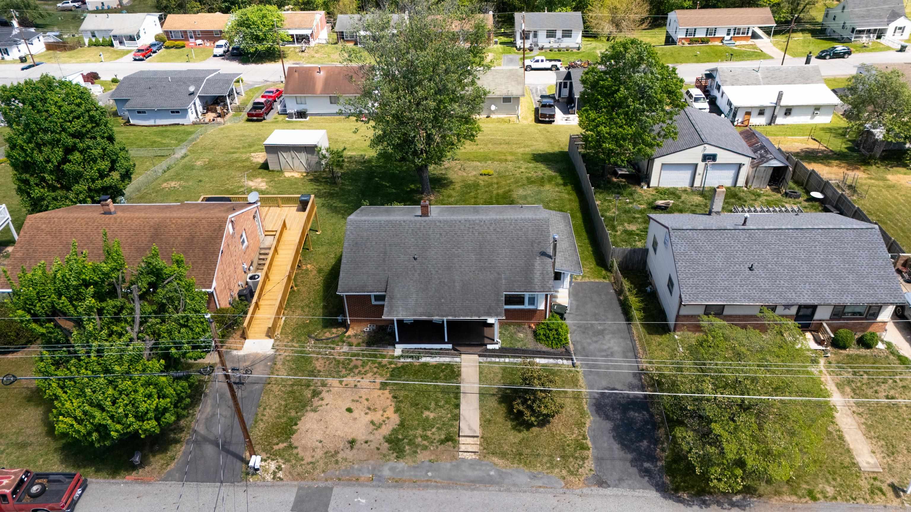 317 RIDGE RD, STAUNTON, Virginia 24401, 2 Bedrooms Bedrooms, ,1 BathroomBathrooms,Residential,317 RIDGE RD,676199 MLS # 676199