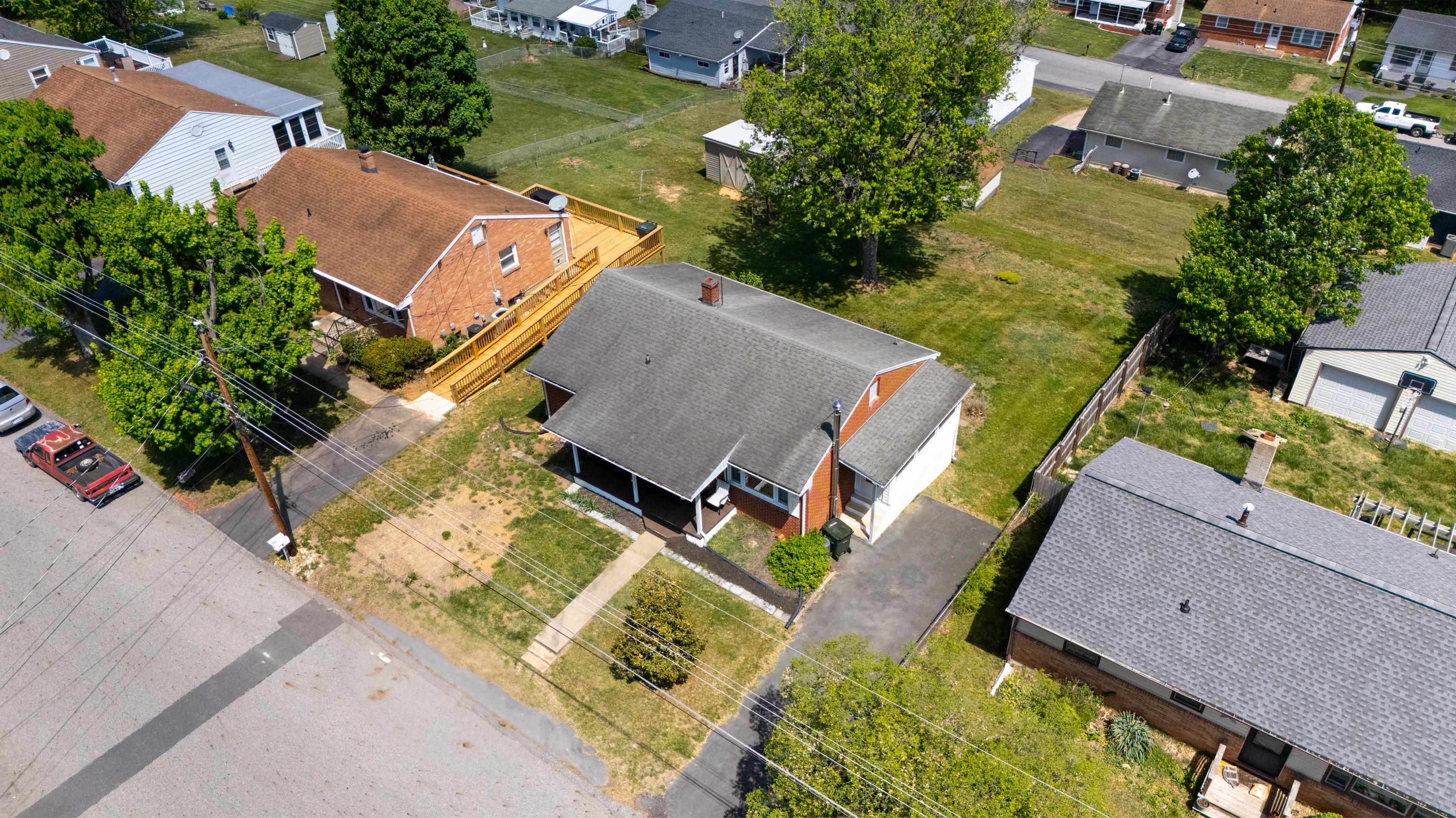 317 RIDGE RD, STAUNTON, Virginia 24401, 2 Bedrooms Bedrooms, ,1 BathroomBathrooms,Residential,317 RIDGE RD,676199 MLS # 676199