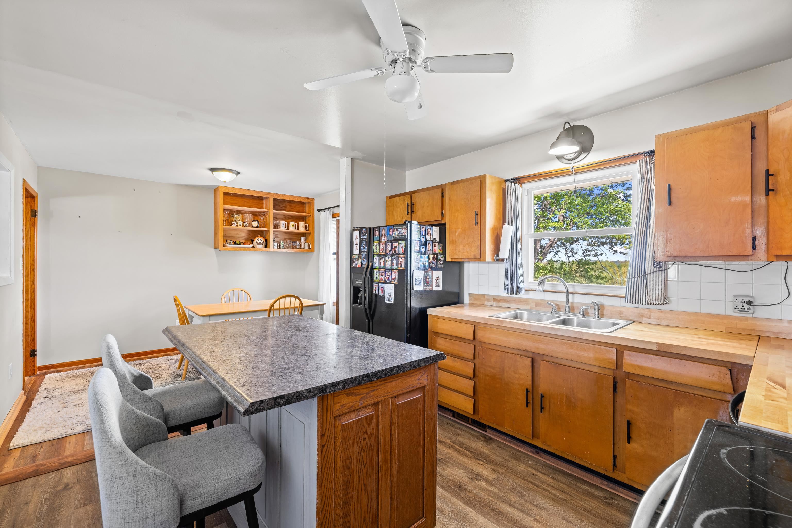 317 RIDGE RD, STAUNTON, Virginia 24401, 2 Bedrooms Bedrooms, ,1 BathroomBathrooms,Residential,317 RIDGE RD,676199 MLS # 676199