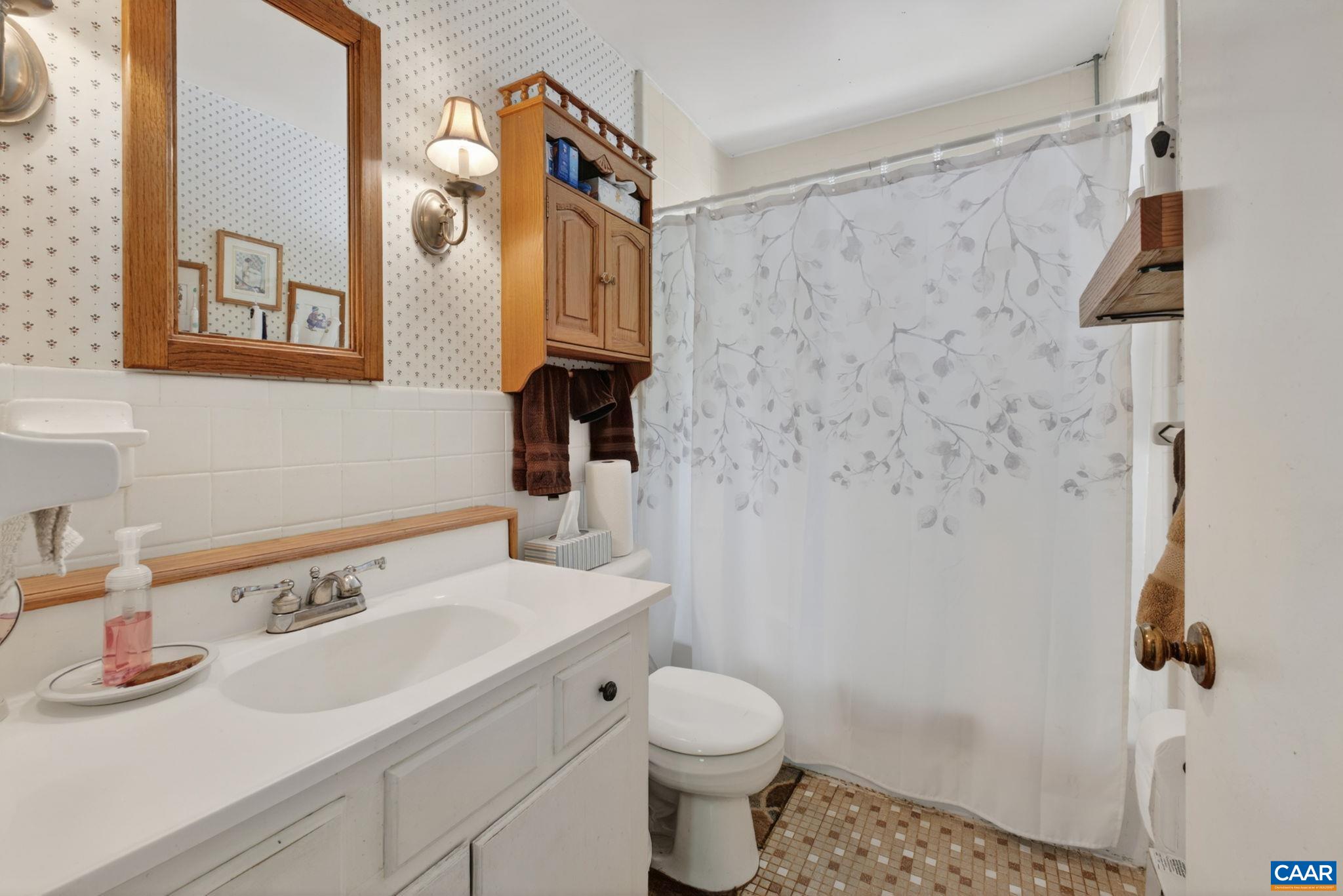 5357 TURKEY SAG RD, KESWICK, Virginia 22947, 3 Bedrooms Bedrooms, ,1 BathroomBathrooms,Residential,5357 TURKEY SAG RD,676200 MLS # 676200