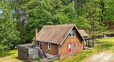 5357 TURKEY SAG RD, KESWICK, Virginia 22947, 3 Bedrooms Bedrooms, ,1 BathroomBathrooms,Residential,5357 TURKEY SAG RD,676200 MLS # 676200