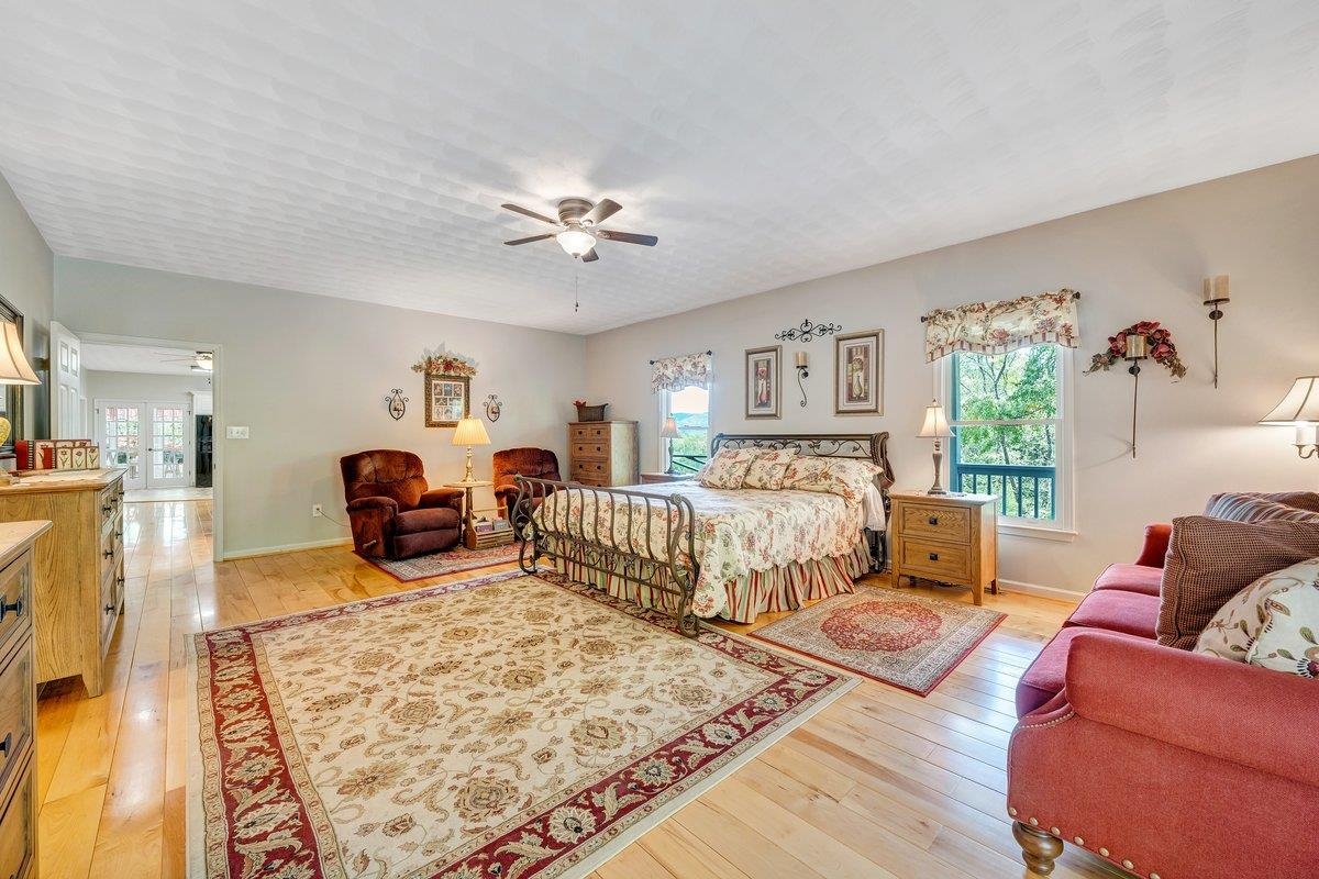 649 GREYLEDGE RD, BUCHANAN, Virginia 24066, 3 Bedrooms Bedrooms, ,4 BathroomsBathrooms,Residential,649 GREYLEDGE RD,676201 MLS # 676201