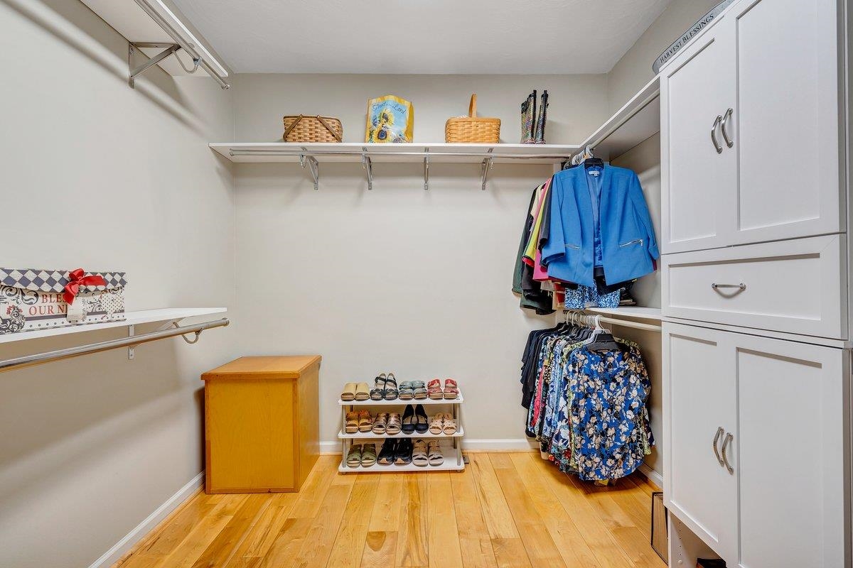 649 GREYLEDGE RD, BUCHANAN, Virginia 24066, 3 Bedrooms Bedrooms, ,4 BathroomsBathrooms,Residential,649 GREYLEDGE RD,676201 MLS # 676201