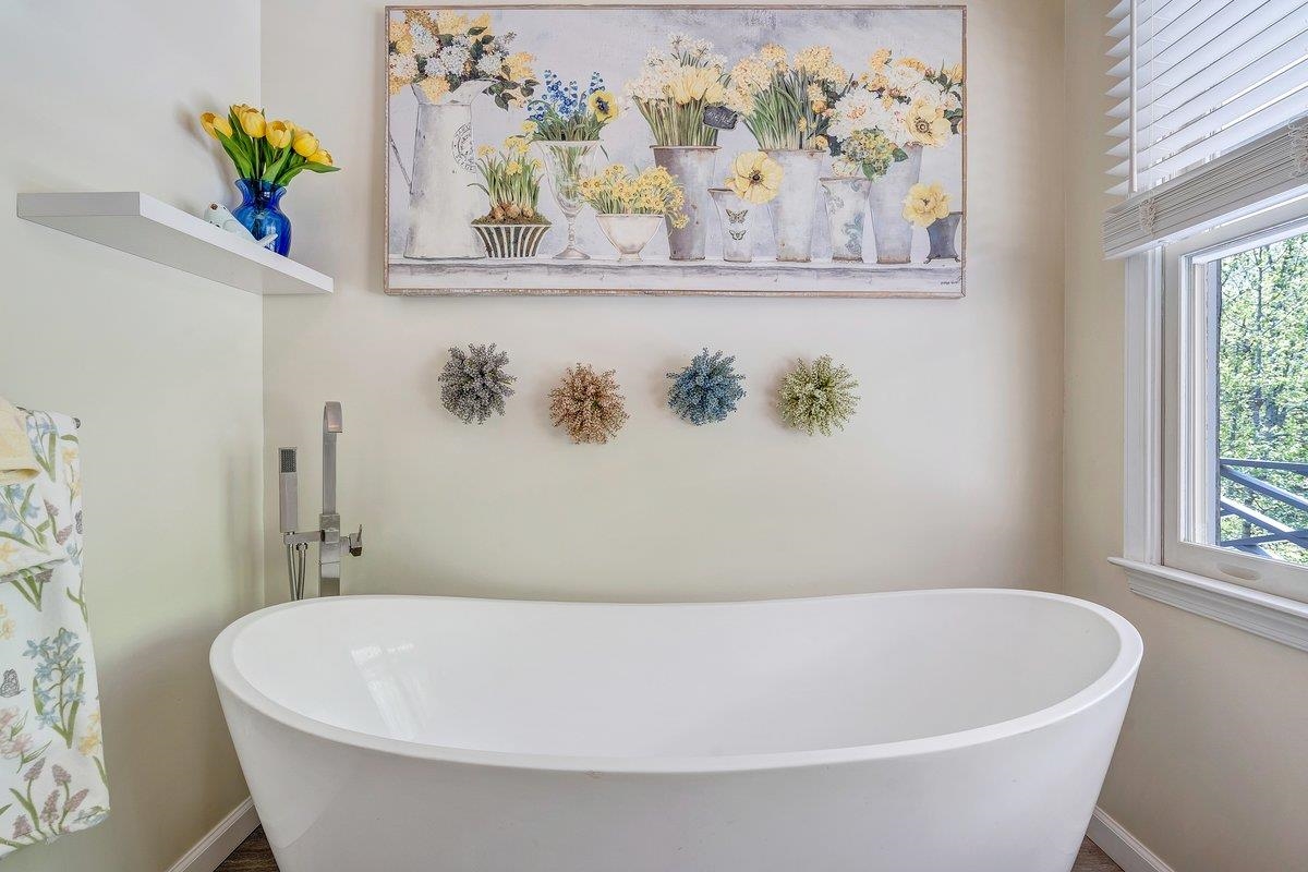 649 GREYLEDGE RD, BUCHANAN, Virginia 24066, 3 Bedrooms Bedrooms, ,4 BathroomsBathrooms,Residential,649 GREYLEDGE RD,676201 MLS # 676201