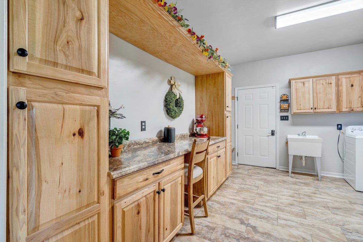 649 GREYLEDGE RD, BUCHANAN, Virginia 24066, 3 Bedrooms Bedrooms, ,4 BathroomsBathrooms,Residential,649 GREYLEDGE RD,676201 MLS # 676201