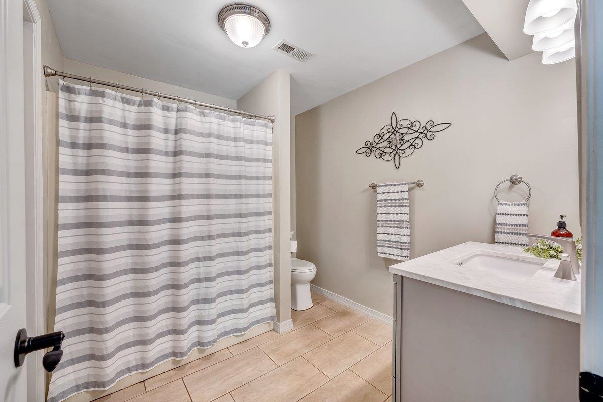 649 GREYLEDGE RD, BUCHANAN, Virginia 24066, 3 Bedrooms Bedrooms, ,4 BathroomsBathrooms,Residential,649 GREYLEDGE RD,676201 MLS # 676201