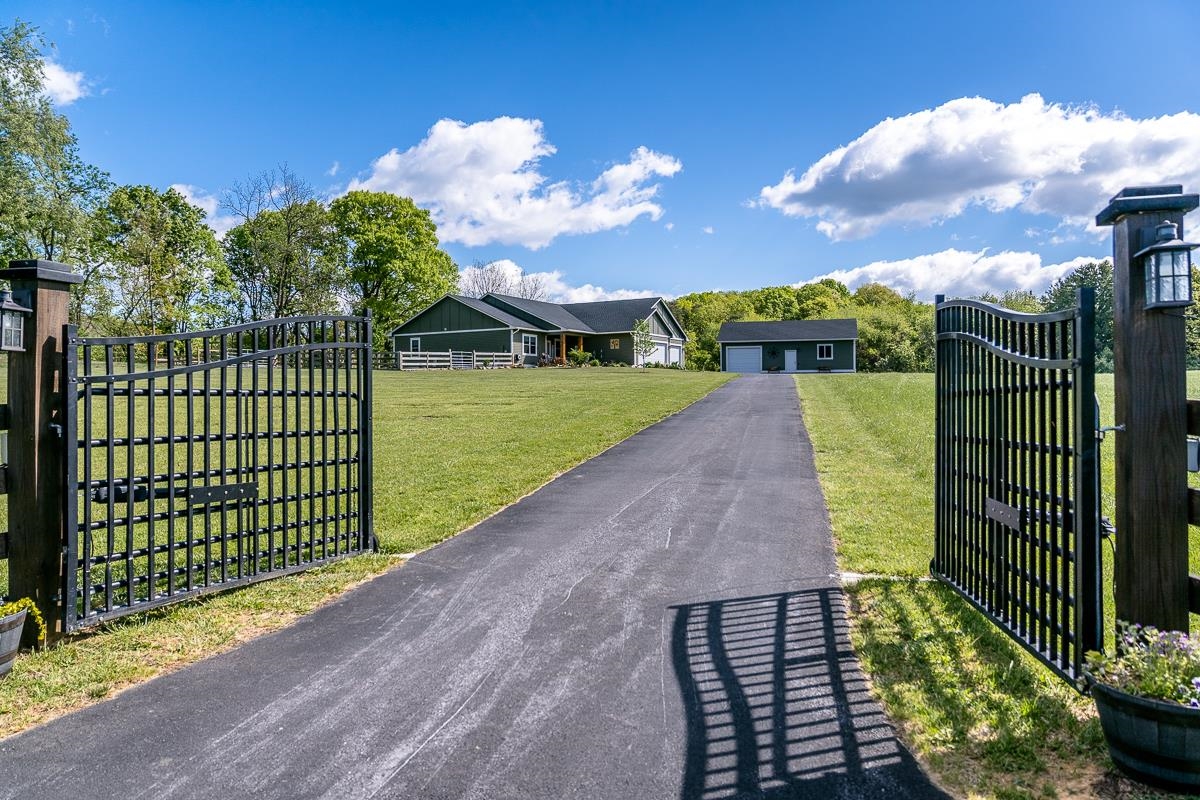 99 MT IDA LN, STAUNTON, Virginia 24401, 3 Bedrooms Bedrooms, ,2 BathroomsBathrooms,Residential,99 MT IDA LN,676212 MLS # 676212