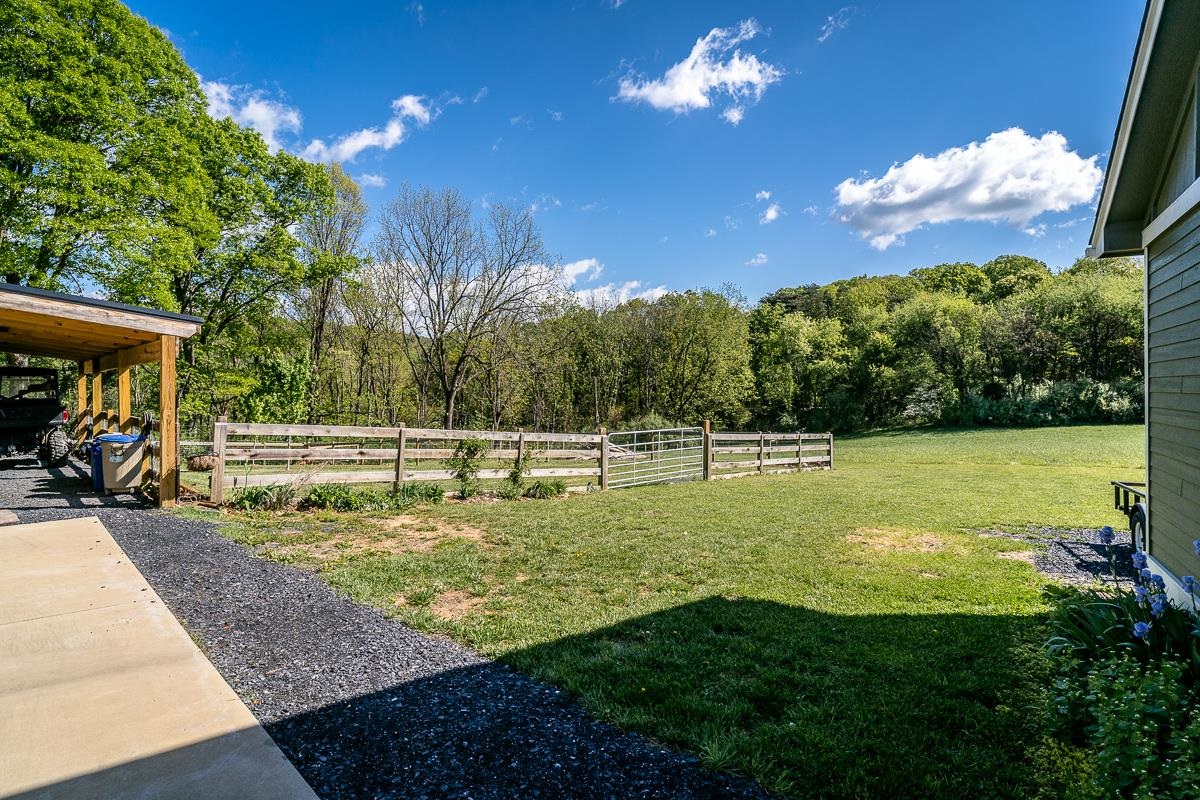 99 MT IDA LN, STAUNTON, Virginia 24401, 3 Bedrooms Bedrooms, ,2 BathroomsBathrooms,Residential,99 MT IDA LN,676212 MLS # 676212