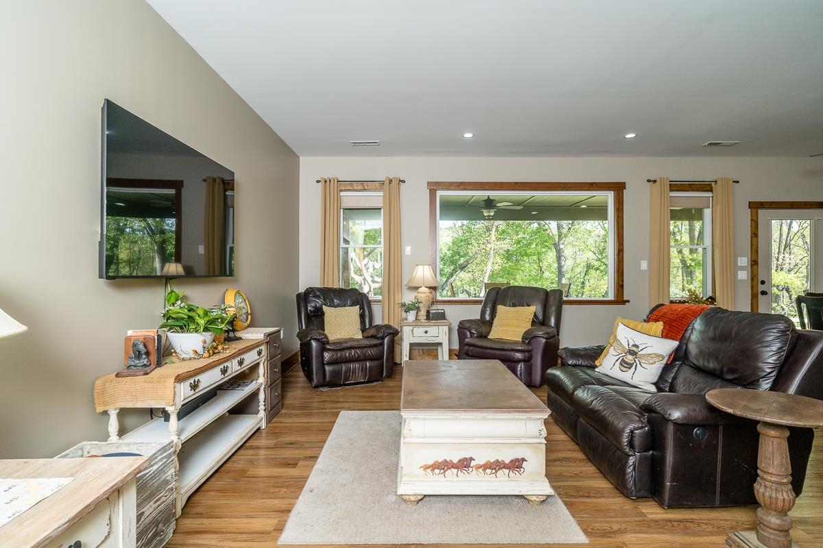 99 MT IDA LN, STAUNTON, Virginia 24401, 3 Bedrooms Bedrooms, ,2 BathroomsBathrooms,Residential,99 MT IDA LN,676212 MLS # 676212