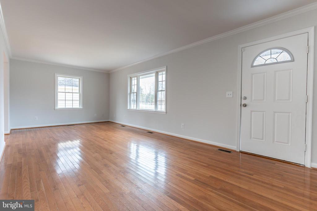 3836 LEE HILL SCHOOL DR, FREDERICKSBURG, Virginia 22408, 3 Bedrooms Bedrooms, ,1 BathroomBathrooms,Residential,3836 LEE HILL SCHOOL DR,VASP2039830 MLS # VASP2039830