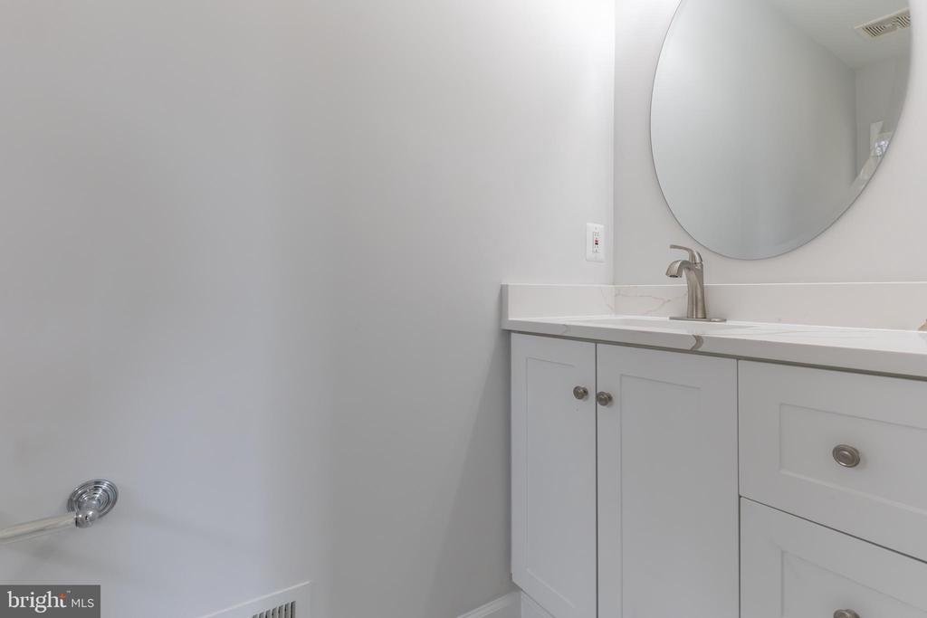 3836 LEE HILL SCHOOL DR, FREDERICKSBURG, Virginia 22408, 3 Bedrooms Bedrooms, ,1 BathroomBathrooms,Residential,3836 LEE HILL SCHOOL DR,VASP2039830 MLS # VASP2039830