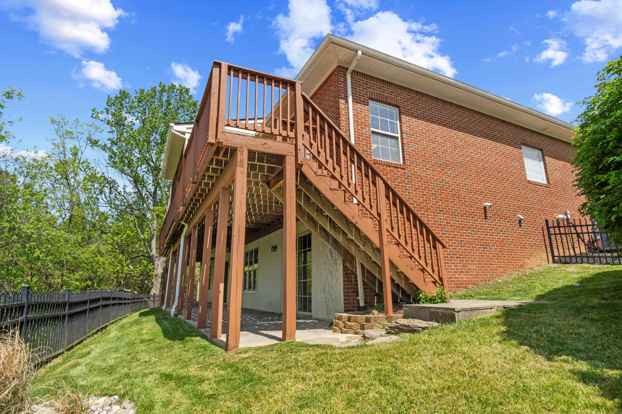 245 CARRIAGE CHASE CIR, WARRENTON, Virginia 20186, 3 Bedrooms Bedrooms, ,3 BathroomsBathrooms,Residential,245 CARRIAGE CHASE CIR,VAFQ2021534 MLS # VAFQ2021534