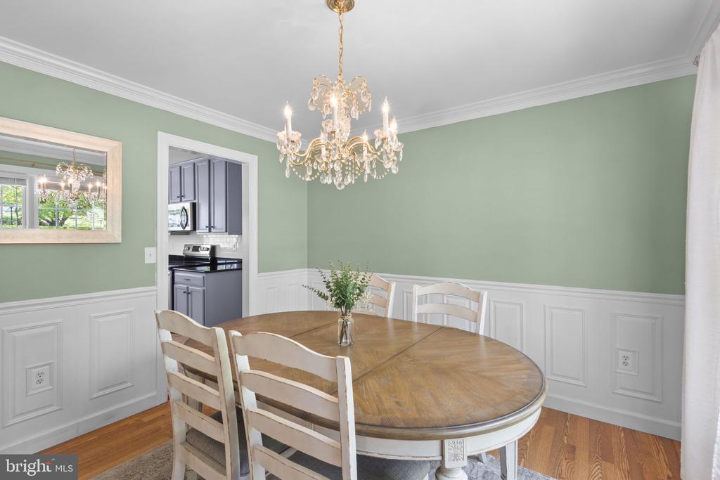 243 WINDWARD CT, WARRENTON, Virginia 20186, 4 Bedrooms Bedrooms, ,2 BathroomsBathrooms,Residential,243 WINDWARD CT,VAFQ2021586 MLS # VAFQ2021586