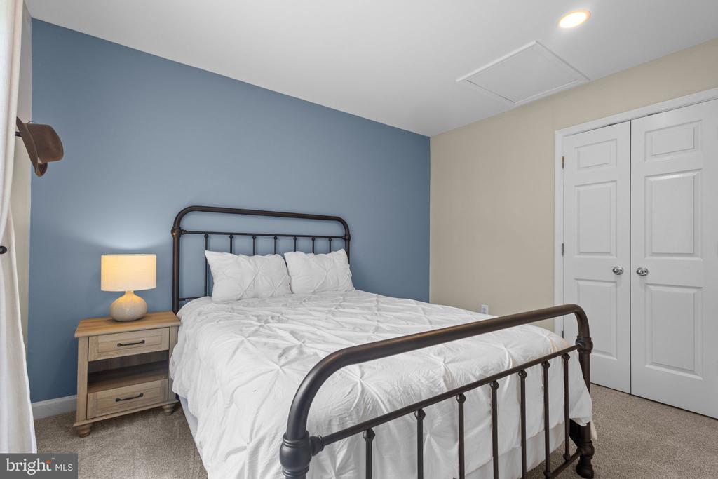 243 WINDWARD CT, WARRENTON, Virginia 20186, 4 Bedrooms Bedrooms, ,2 BathroomsBathrooms,Residential,243 WINDWARD CT,VAFQ2021586 MLS # VAFQ2021586