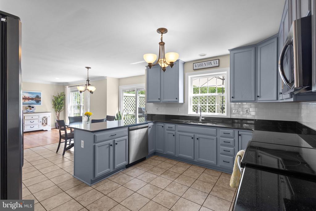 243 WINDWARD CT, WARRENTON, Virginia 20186, 4 Bedrooms Bedrooms, ,2 BathroomsBathrooms,Residential,243 WINDWARD CT,VAFQ2021586 MLS # VAFQ2021586