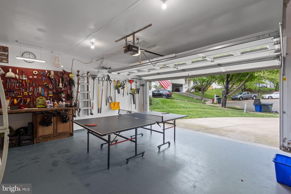 243 WINDWARD CT, WARRENTON, Virginia 20186, 4 Bedrooms Bedrooms, ,2 BathroomsBathrooms,Residential,243 WINDWARD CT,VAFQ2021586 MLS # VAFQ2021586