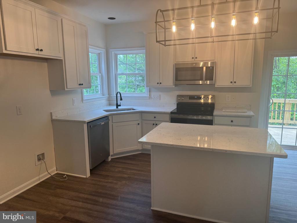 6016 SUNLIGHT MOUNTAIN RD, SPOTSYLVANIA, Virginia 22553, 4 Bedrooms Bedrooms, ,3 BathroomsBathrooms,Residential,6016 SUNLIGHT MOUNTAIN RD,VASP2041136 MLS # VASP2041136