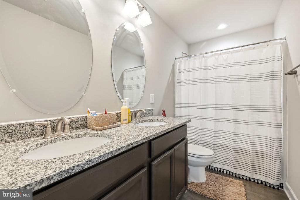 5222 CALVERT CT, FREDERICKSBURG, Virginia 22407, 4 Bedrooms Bedrooms, ,2 BathroomsBathrooms,Residential,5222 CALVERT CT,VASP2041230 MLS # VASP2041230