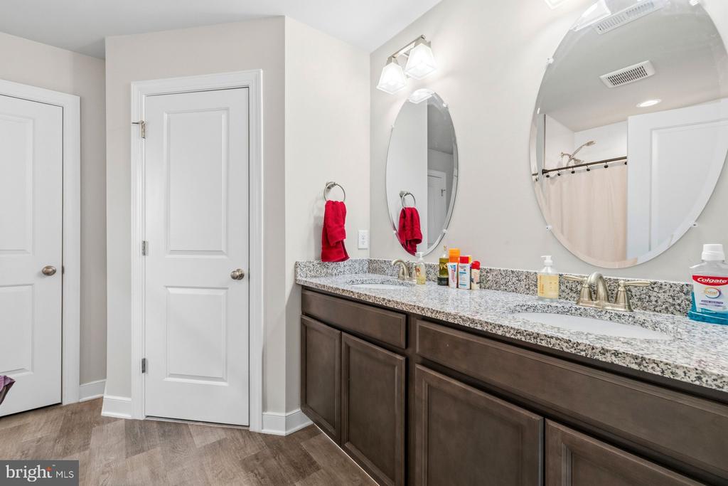 5222 CALVERT CT, FREDERICKSBURG, Virginia 22407, 4 Bedrooms Bedrooms, ,2 BathroomsBathrooms,Residential,5222 CALVERT CT,VASP2041230 MLS # VASP2041230