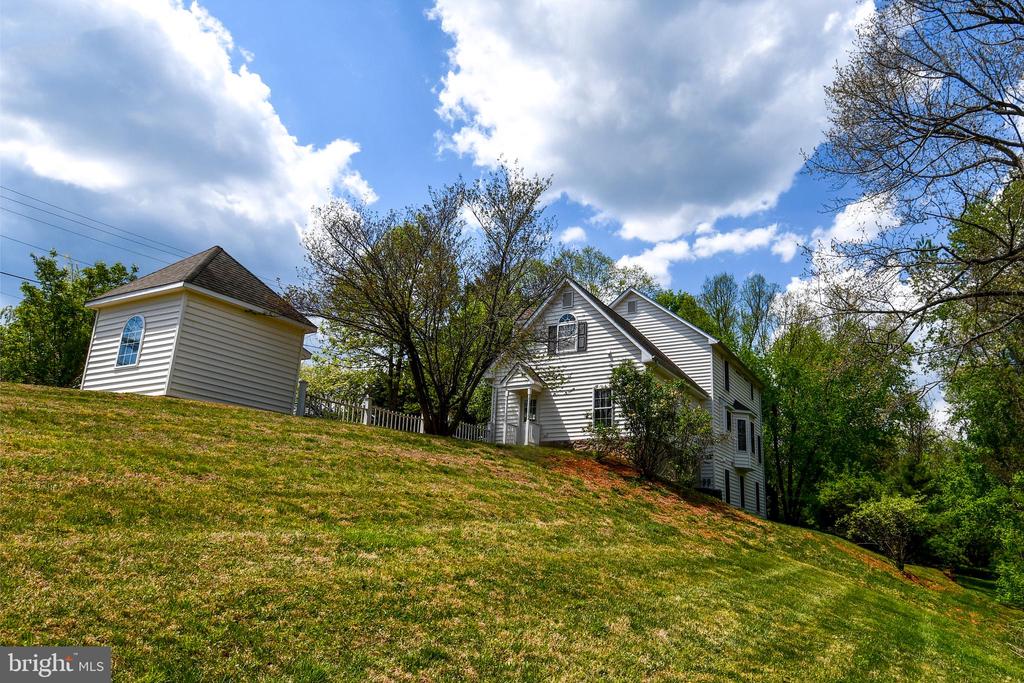 486 TIGER VALLEY RD, WASHINGTON, Virginia 22747, 5 Bedrooms Bedrooms, ,3 BathroomsBathrooms,Residential,486 TIGER VALLEY RD,VARP2002608 MLS # VARP2002608