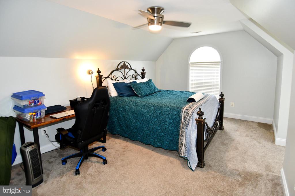 486 TIGER VALLEY RD, WASHINGTON, Virginia 22747, 5 Bedrooms Bedrooms, ,3 BathroomsBathrooms,Residential,486 TIGER VALLEY RD,VARP2002608 MLS # VARP2002608