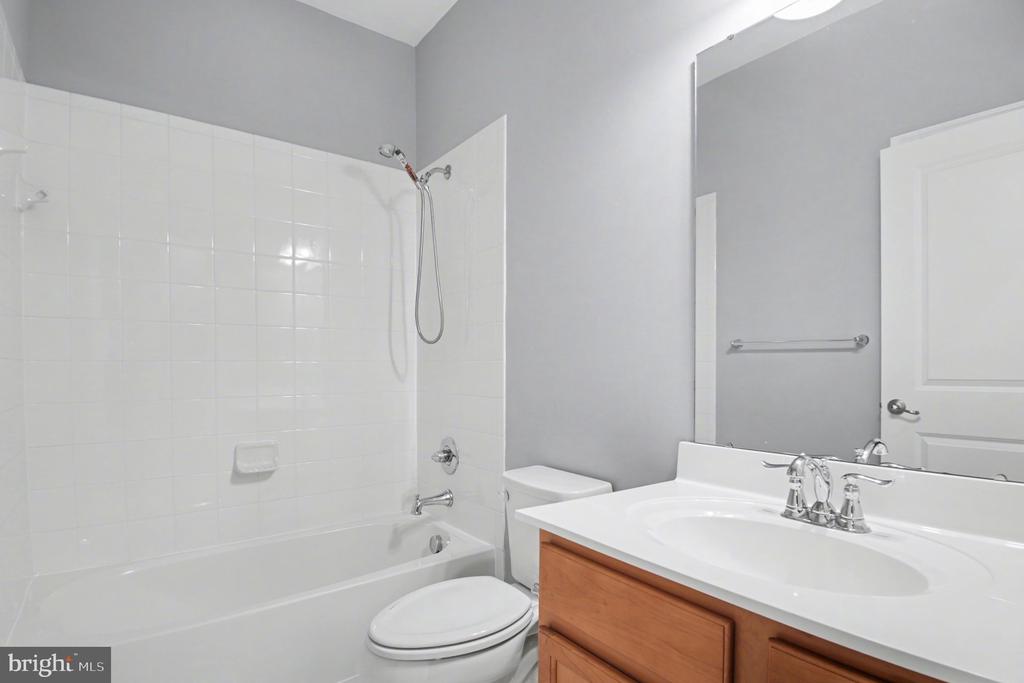 11517 ACCORD CT, FREDERICKSBURG, Virginia 22408, 3 Bedrooms Bedrooms, ,2 BathroomsBathrooms,Residential,11517 ACCORD CT,VASP2041192 MLS # VASP2041192