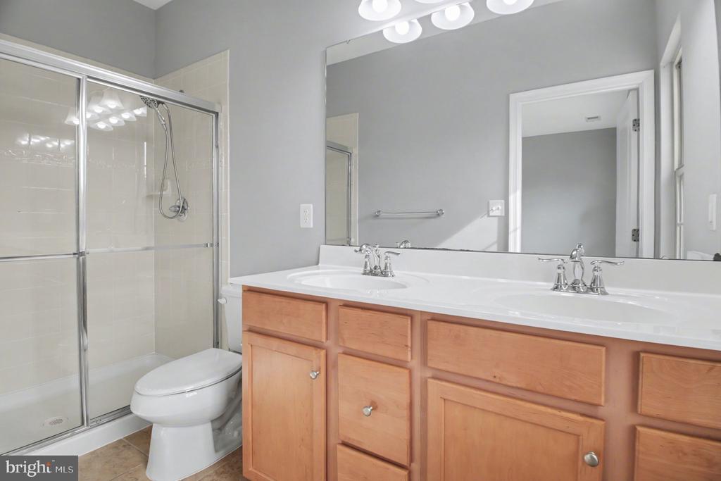 11517 ACCORD CT, FREDERICKSBURG, Virginia 22408, 3 Bedrooms Bedrooms, ,2 BathroomsBathrooms,Residential,11517 ACCORD CT,VASP2041192 MLS # VASP2041192