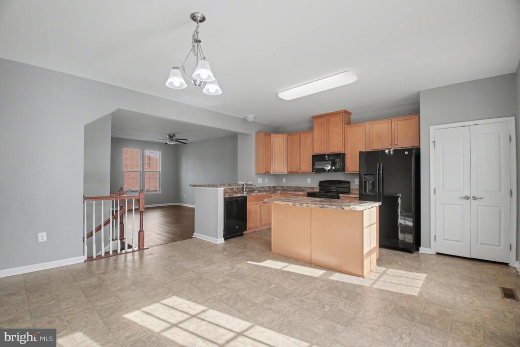 11517 ACCORD CT, FREDERICKSBURG, Virginia 22408, 3 Bedrooms Bedrooms, ,2 BathroomsBathrooms,Residential,11517 ACCORD CT,VASP2041192 MLS # VASP2041192