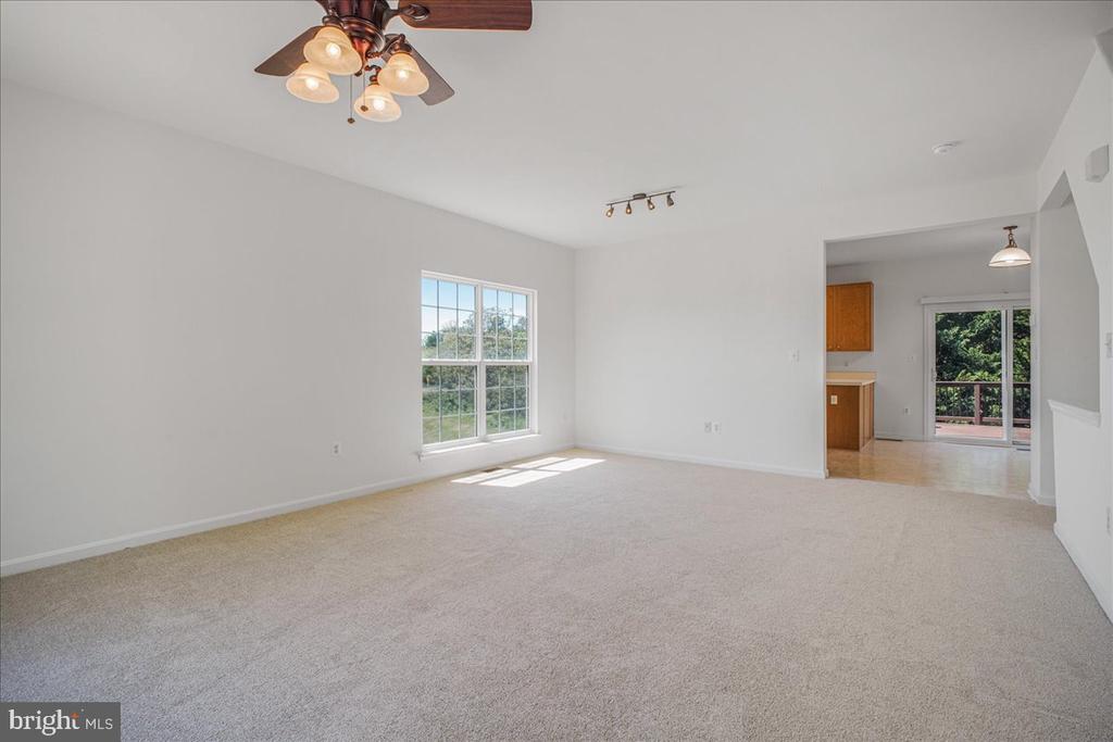 2312 FORSYTHIA DR, CULPEPER, Virginia 22701, 3 Bedrooms Bedrooms, ,2 BathroomsBathrooms,Residential,2312 FORSYTHIA DR,VACU2013392 MLS # VACU2013392