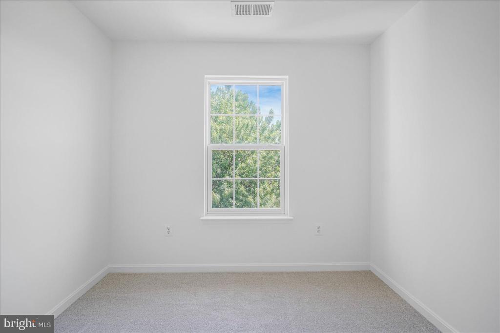 2312 FORSYTHIA DR, CULPEPER, Virginia 22701, 3 Bedrooms Bedrooms, ,2 BathroomsBathrooms,Residential,2312 FORSYTHIA DR,VACU2013392 MLS # VACU2013392