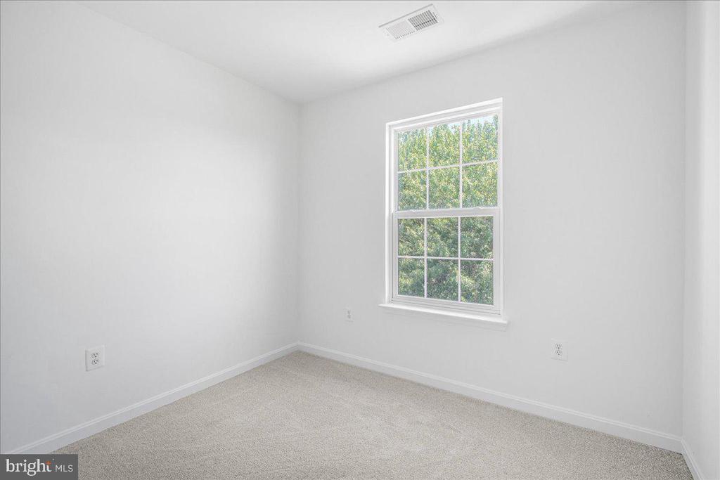 2312 FORSYTHIA DR, CULPEPER, Virginia 22701, 3 Bedrooms Bedrooms, ,2 BathroomsBathrooms,Residential,2312 FORSYTHIA DR,VACU2013392 MLS # VACU2013392