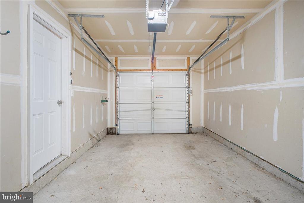 2312 FORSYTHIA DR, CULPEPER, Virginia 22701, 3 Bedrooms Bedrooms, ,2 BathroomsBathrooms,Residential,2312 FORSYTHIA DR,VACU2013392 MLS # VACU2013392