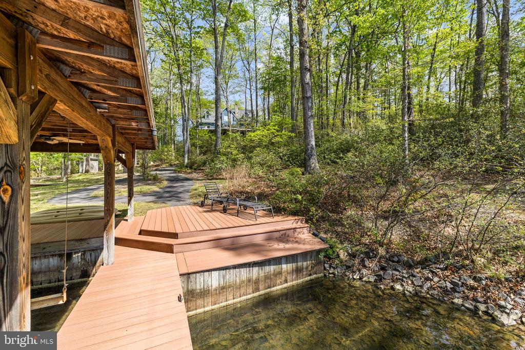 102 TOBYS RUN, MINERAL, Virginia 23117, 6 Bedrooms Bedrooms, ,3 BathroomsBathrooms,Residential,LAKESHORE WOODS,102 TOBYS RUN,VALA2009650 MLS # VALA2009650