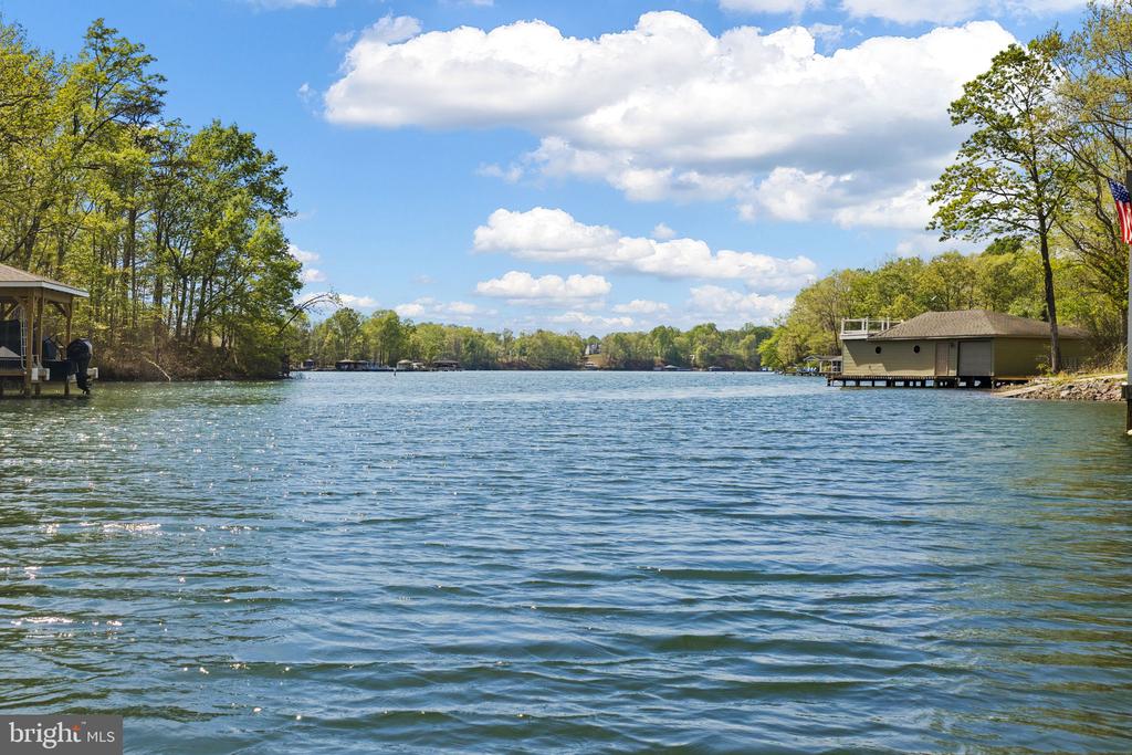 102 TOBYS RUN, MINERAL, Virginia 23117, 6 Bedrooms Bedrooms, ,3 BathroomsBathrooms,Residential,LAKESHORE WOODS,102 TOBYS RUN,VALA2009650 MLS # VALA2009650