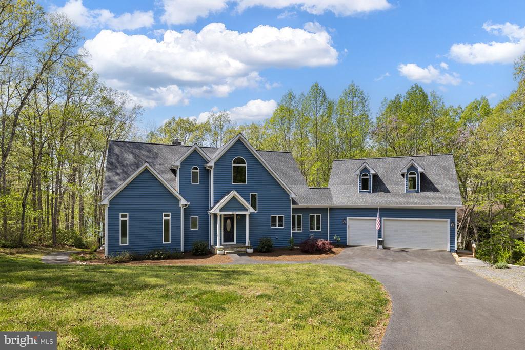 102 TOBYS RUN, MINERAL, Virginia 23117, 6 Bedrooms Bedrooms, ,3 BathroomsBathrooms,Residential,LAKESHORE WOODS,102 TOBYS RUN,VALA2009650 MLS # VALA2009650