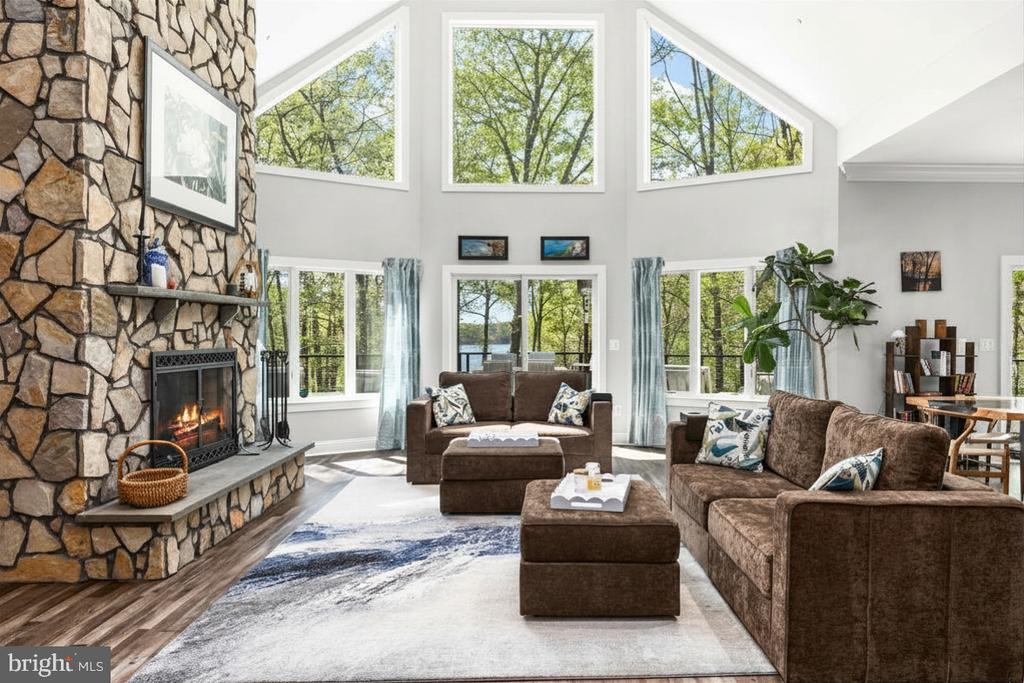 102 TOBYS RUN, MINERAL, Virginia 23117, 6 Bedrooms Bedrooms, ,3 BathroomsBathrooms,Residential,LAKESHORE WOODS,102 TOBYS RUN,VALA2009650 MLS # VALA2009650