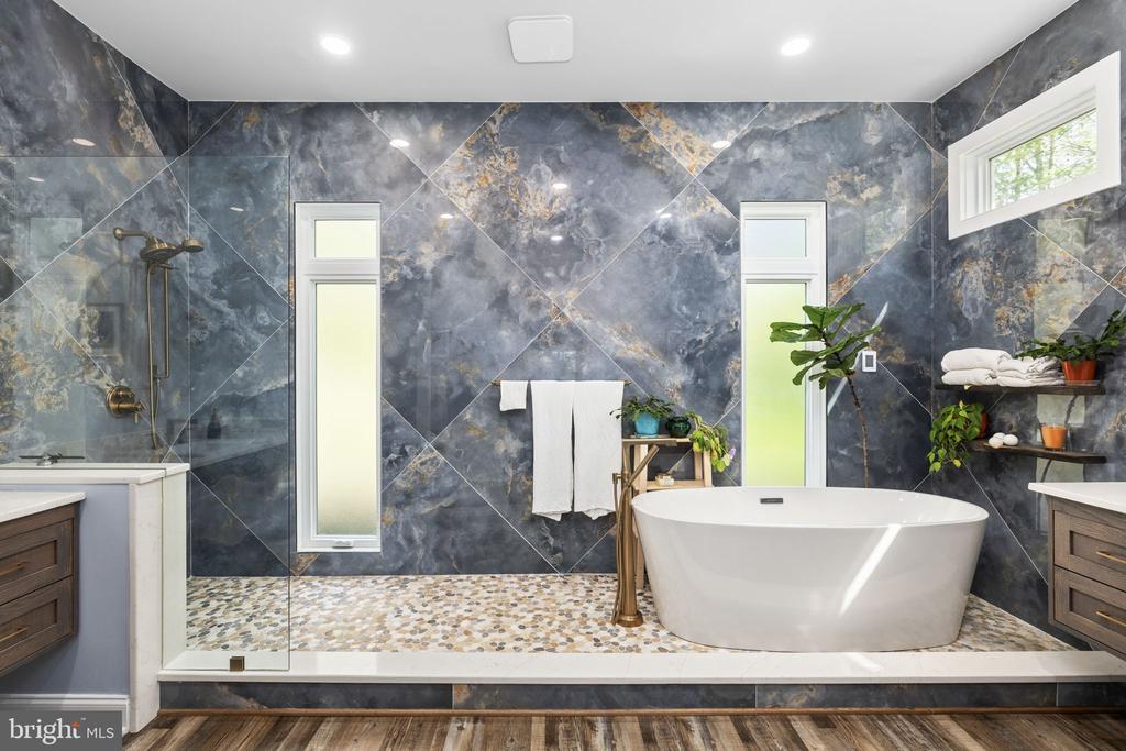 102 TOBYS RUN, MINERAL, Virginia 23117, 6 Bedrooms Bedrooms, ,3 BathroomsBathrooms,Residential,LAKESHORE WOODS,102 TOBYS RUN,VALA2009650 MLS # VALA2009650