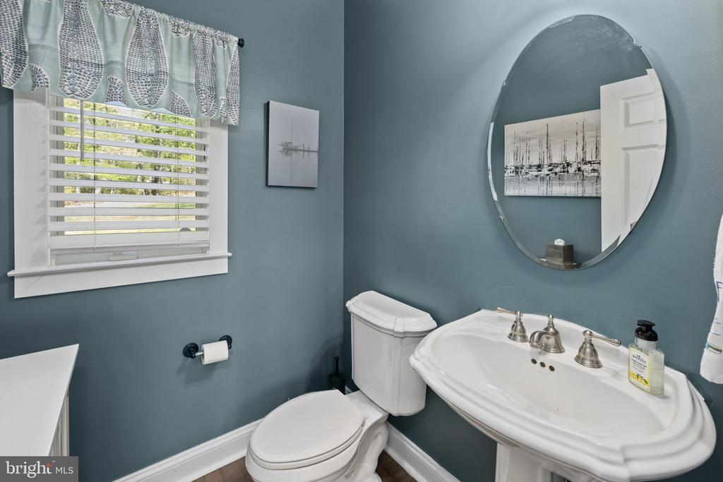 102 TOBYS RUN, MINERAL, Virginia 23117, 6 Bedrooms Bedrooms, ,3 BathroomsBathrooms,Residential,LAKESHORE WOODS,102 TOBYS RUN,VALA2009650 MLS # VALA2009650