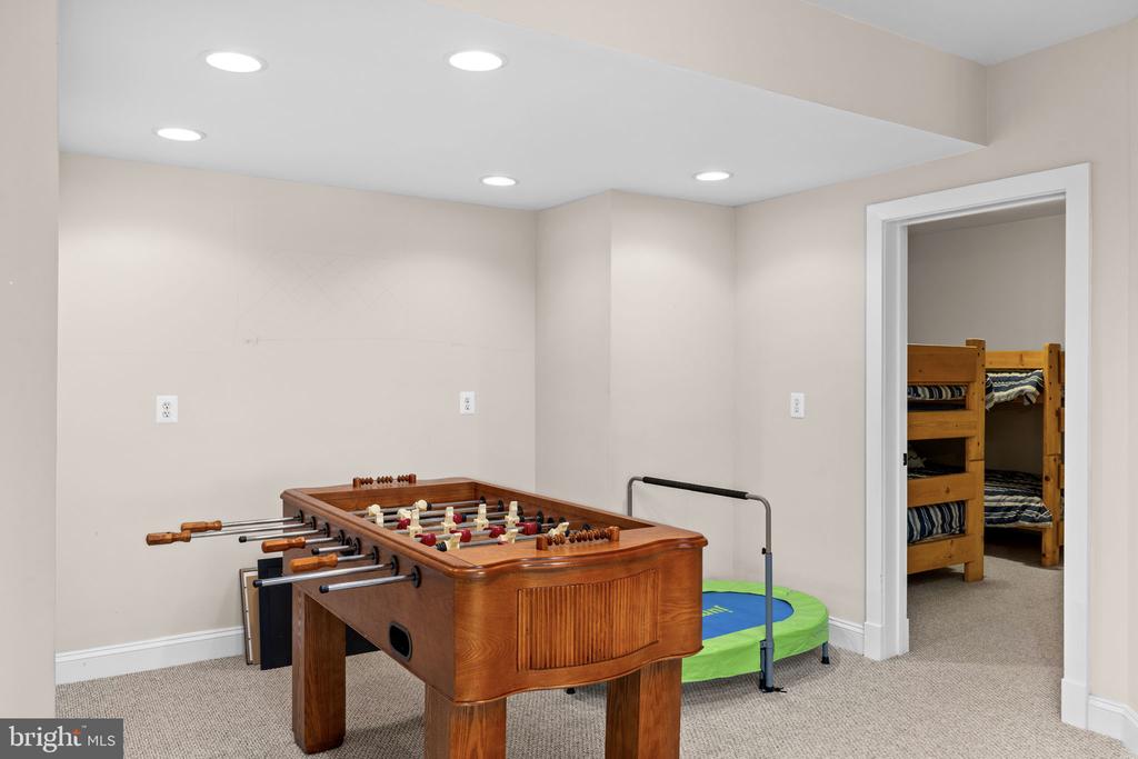 102 TOBYS RUN, MINERAL, Virginia 23117, 6 Bedrooms Bedrooms, ,3 BathroomsBathrooms,Residential,LAKESHORE WOODS,102 TOBYS RUN,VALA2009650 MLS # VALA2009650