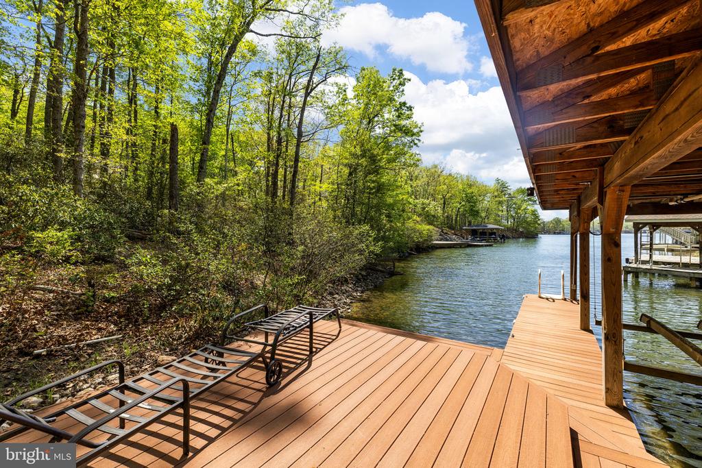 102 TOBYS RUN, MINERAL, Virginia 23117, 6 Bedrooms Bedrooms, ,3 BathroomsBathrooms,Residential,LAKESHORE WOODS,102 TOBYS RUN,VALA2009650 MLS # VALA2009650