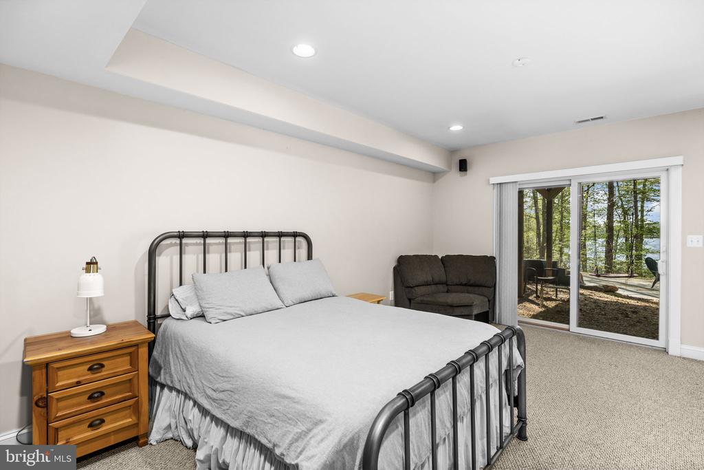 102 TOBYS RUN, MINERAL, Virginia 23117, 6 Bedrooms Bedrooms, ,3 BathroomsBathrooms,Residential,LAKESHORE WOODS,102 TOBYS RUN,VALA2009650 MLS # VALA2009650