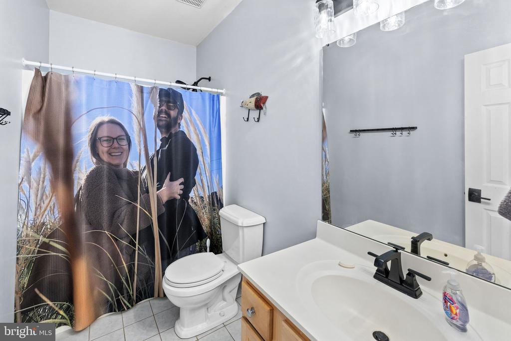 102 TOBYS RUN, MINERAL, Virginia 23117, 6 Bedrooms Bedrooms, ,3 BathroomsBathrooms,Residential,LAKESHORE WOODS,102 TOBYS RUN,VALA2009650 MLS # VALA2009650