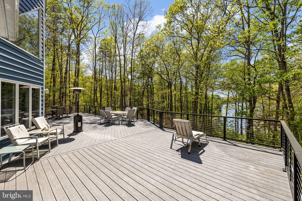 102 TOBYS RUN, MINERAL, Virginia 23117, 6 Bedrooms Bedrooms, ,3 BathroomsBathrooms,Residential,LAKESHORE WOODS,102 TOBYS RUN,VALA2009650 MLS # VALA2009650