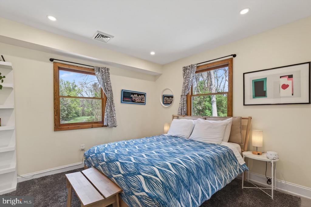 202 LAKE ARROWHEAD RD, LURAY, Virginia 22835, 3 Bedrooms Bedrooms, ,1 BathroomBathrooms,Residential,202 LAKE ARROWHEAD RD,VAPA2006298 MLS # VAPA2006298