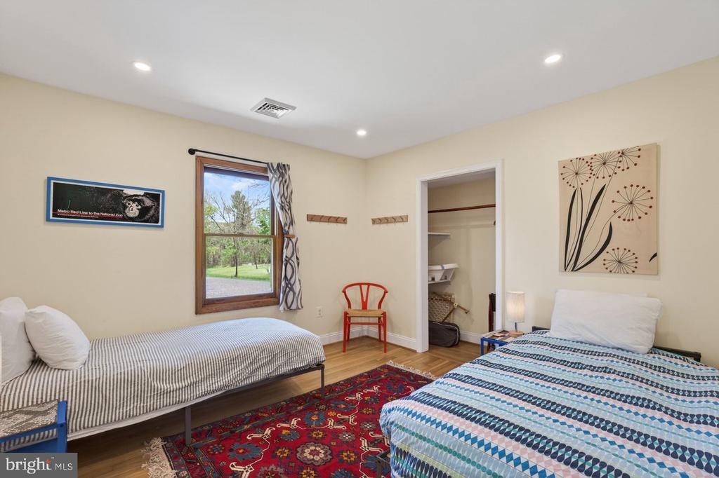 202 LAKE ARROWHEAD RD, LURAY, Virginia 22835, 3 Bedrooms Bedrooms, ,1 BathroomBathrooms,Residential,202 LAKE ARROWHEAD RD,VAPA2006298 MLS # VAPA2006298