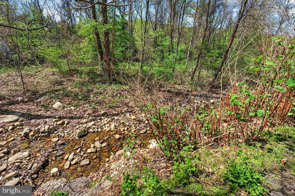 202 LAKE ARROWHEAD RD, LURAY, Virginia 22835, 3 Bedrooms Bedrooms, ,1 BathroomBathrooms,Residential,202 LAKE ARROWHEAD RD,VAPA2006298 MLS # VAPA2006298